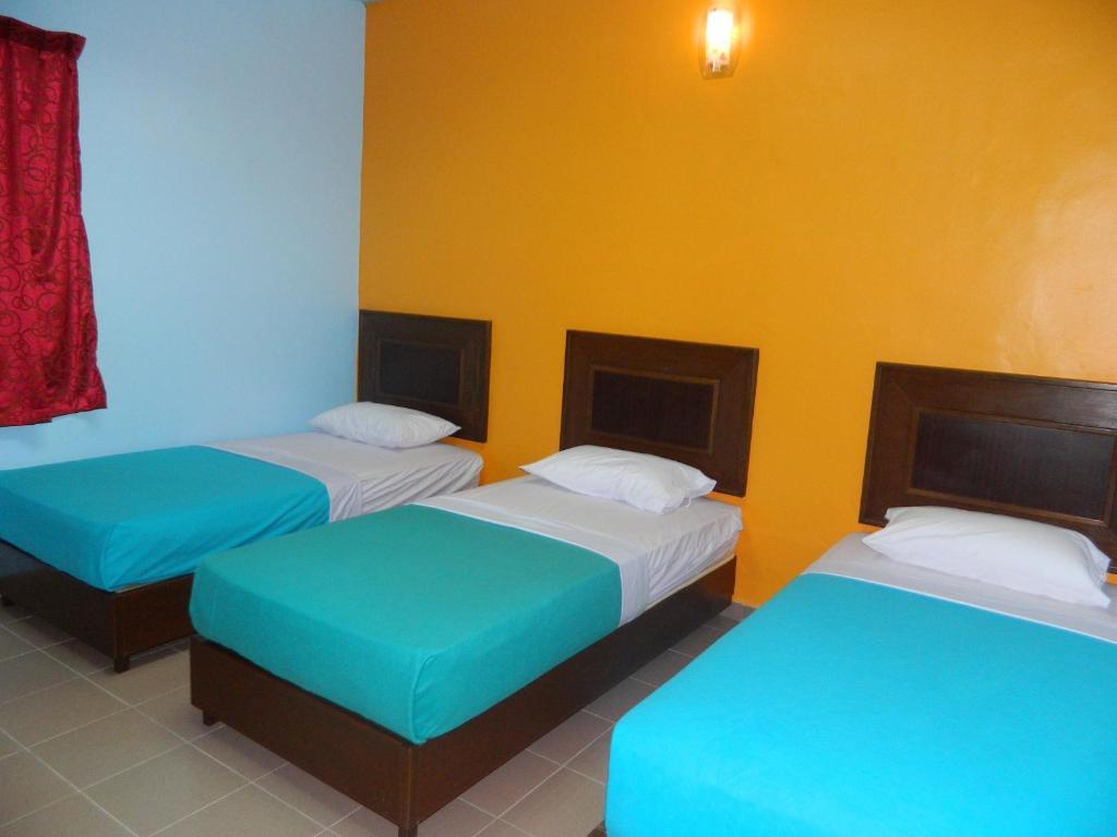 River Side Hotel Mersing Rum bild