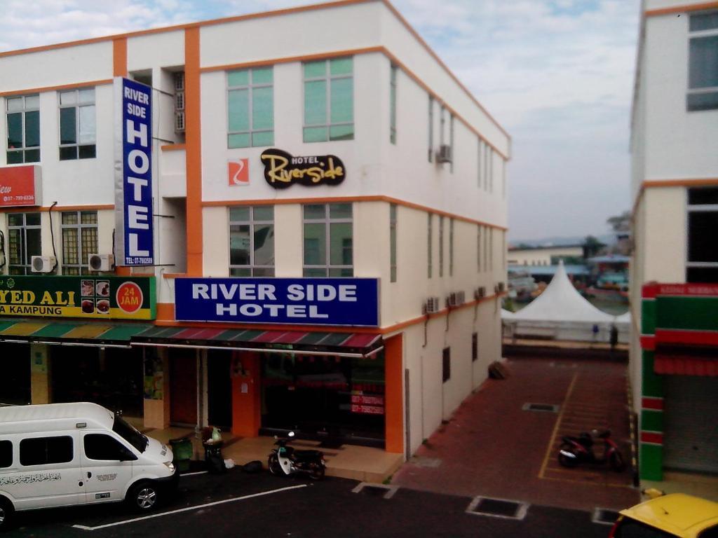 River Side Hotel Mersing Exteriör bild